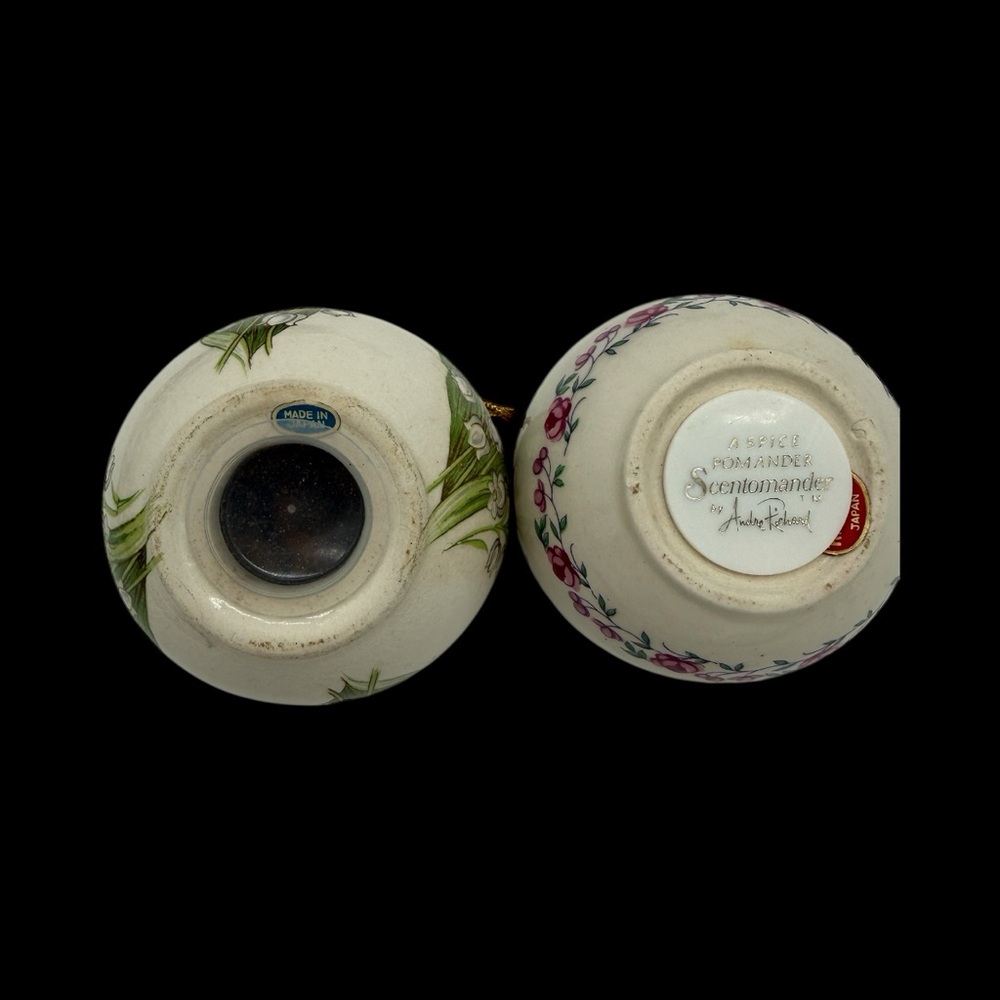Vintage “Scentomander” Floral Ceramic Ornaments - Andre Richard - Picture 5 of 6